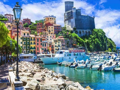CINQUE TERRE: LIVE THE EVENTS FROM THE SEA